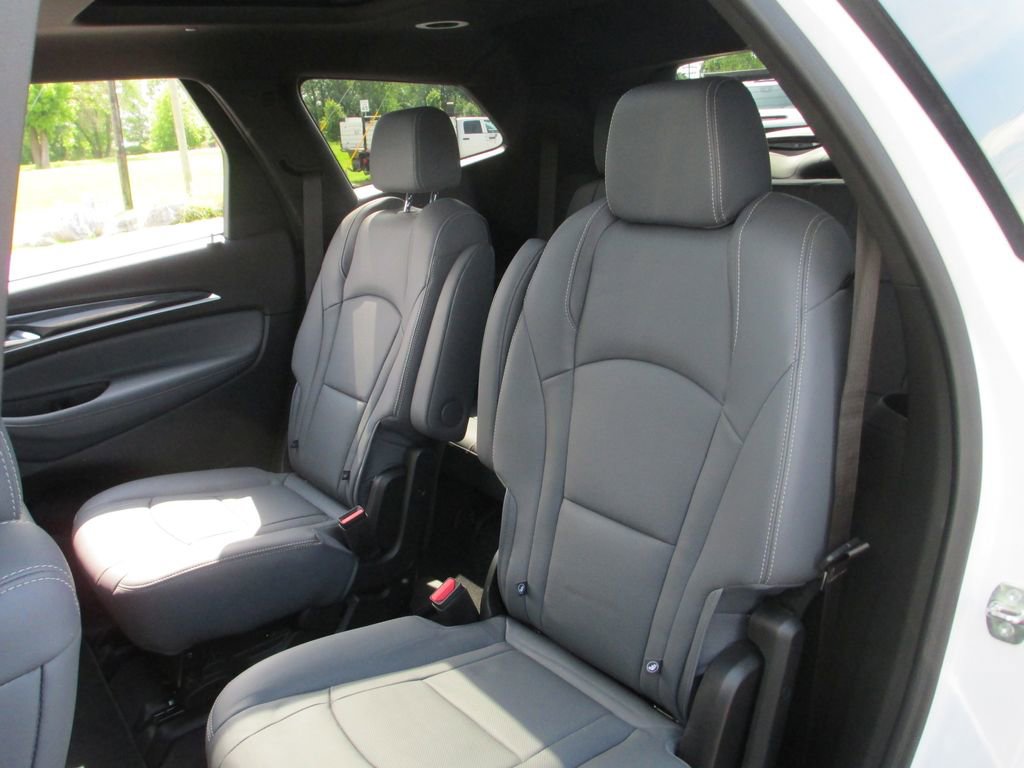 Used 2023 Buick Enclave Essence w/ Experience Buick Package AWD/4WD image 21