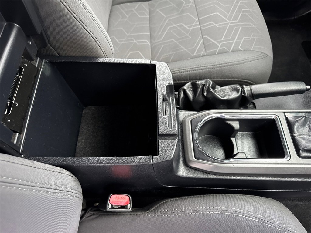 Used 2017 Toyota Tacoma TRD Off-Road image 16