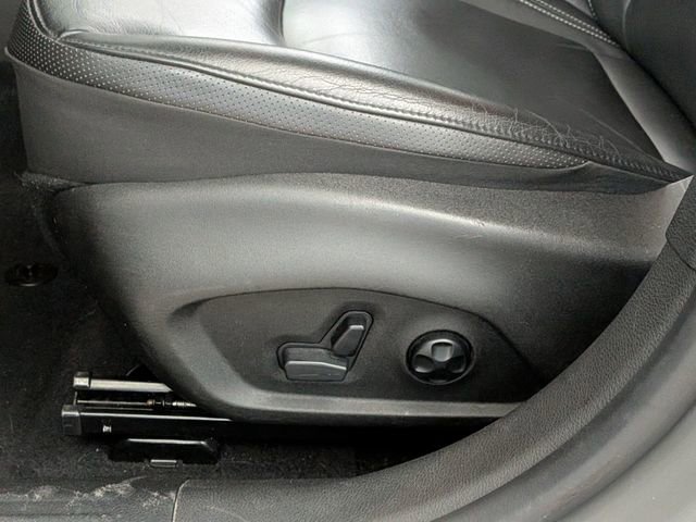 Used 2020 Jeep Renegade Limited w/ Advanced Technology Group image 12