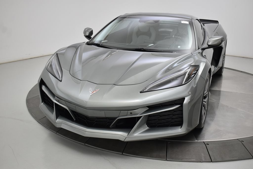 Used 2024 Chevrolet Corvette Z06 RWD image 25