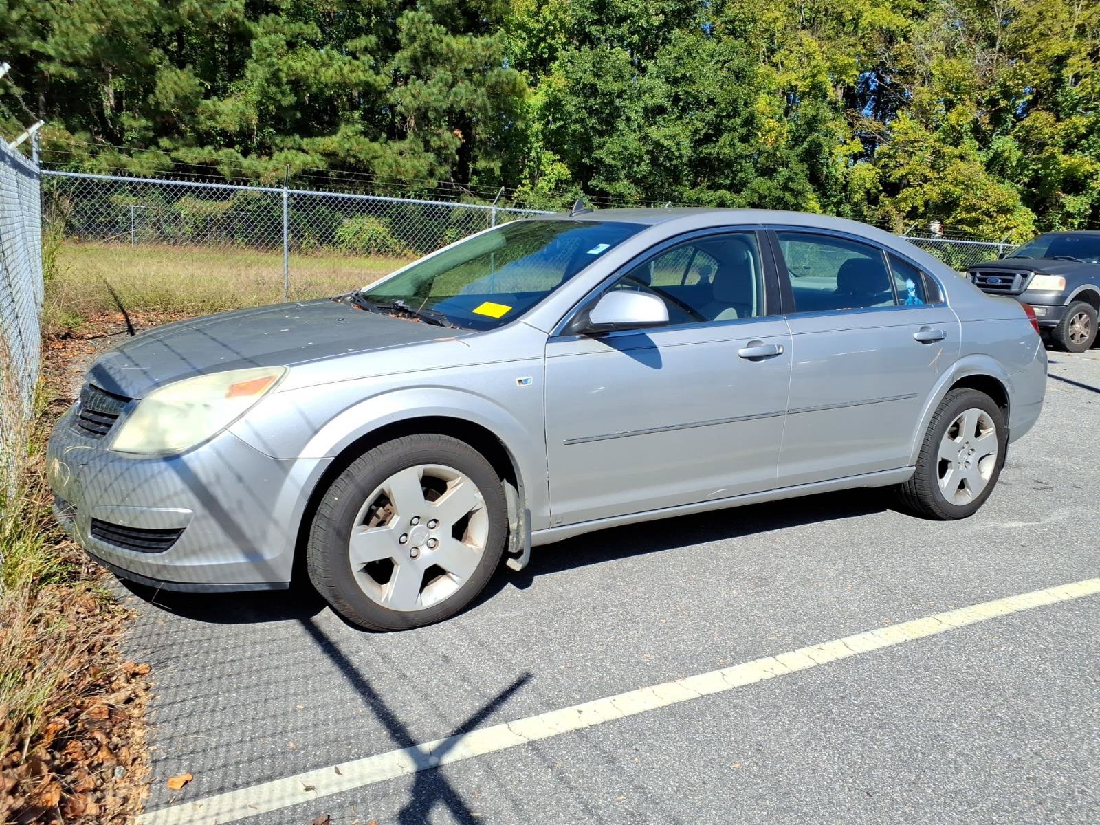 Used 2008 Saturn Aura XE FWD image 2