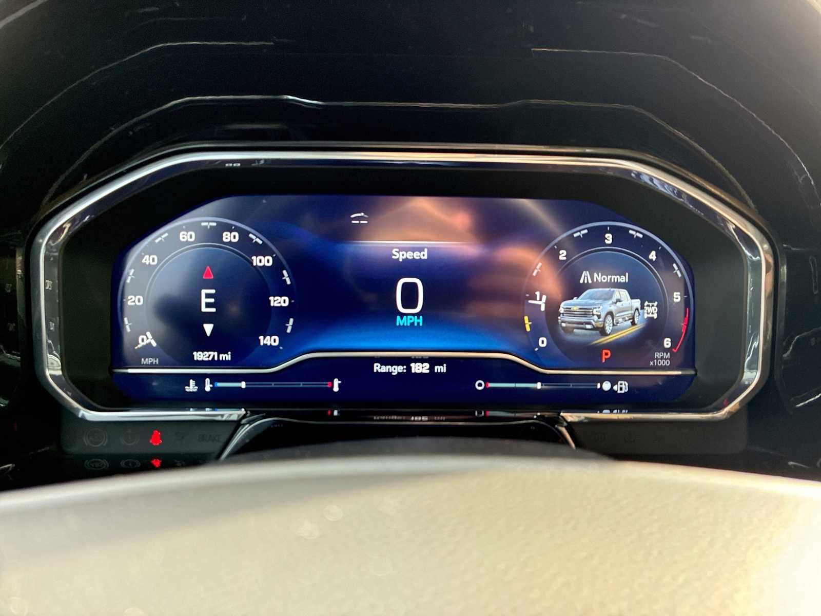 Used 2023 Chevrolet Silverado 1500 High Country w/ Technology Package image 11