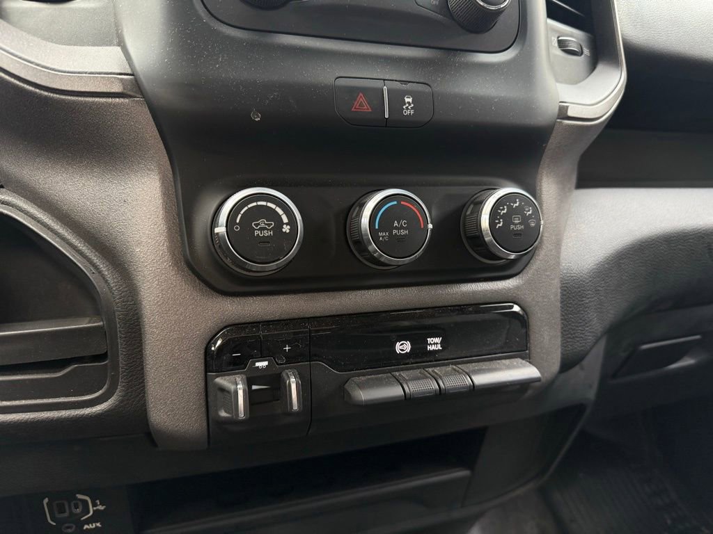 Used 2019 RAM 2500 Tradesman image 11