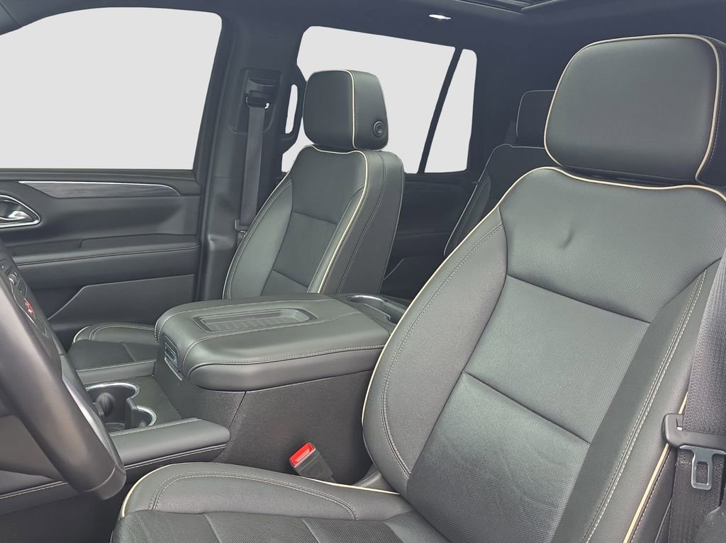 Used 2023 GMC Yukon SLT image 7