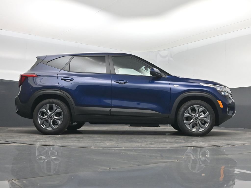 Certified 2026 Kia Seltos LX FWD image 16