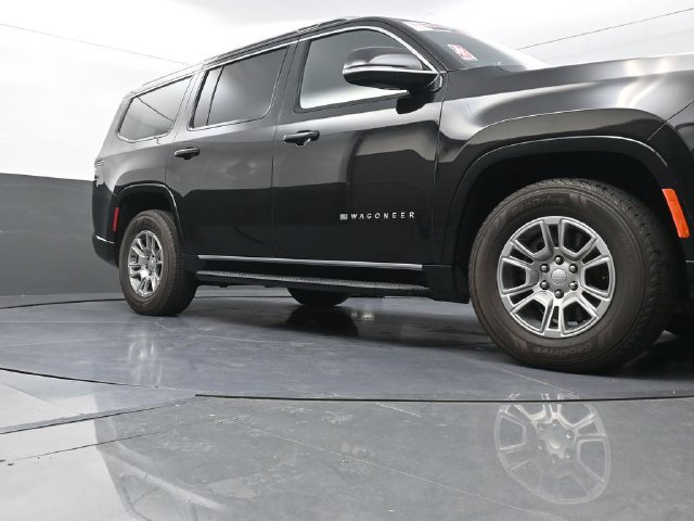 Used 2023 Jeep Wagoneer 4WD w/ Rear Seat Video Group 1 image 19