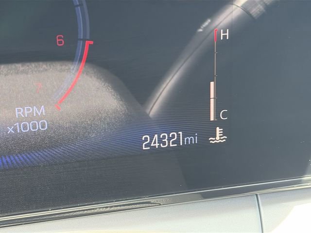 Used 2024 Chevrolet Trax LT w/ Driver Confidence Package FWD image 30