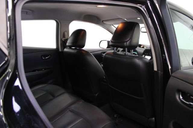 Used 2015 Nissan Leaf SL w/ Premium Package FWD image 28