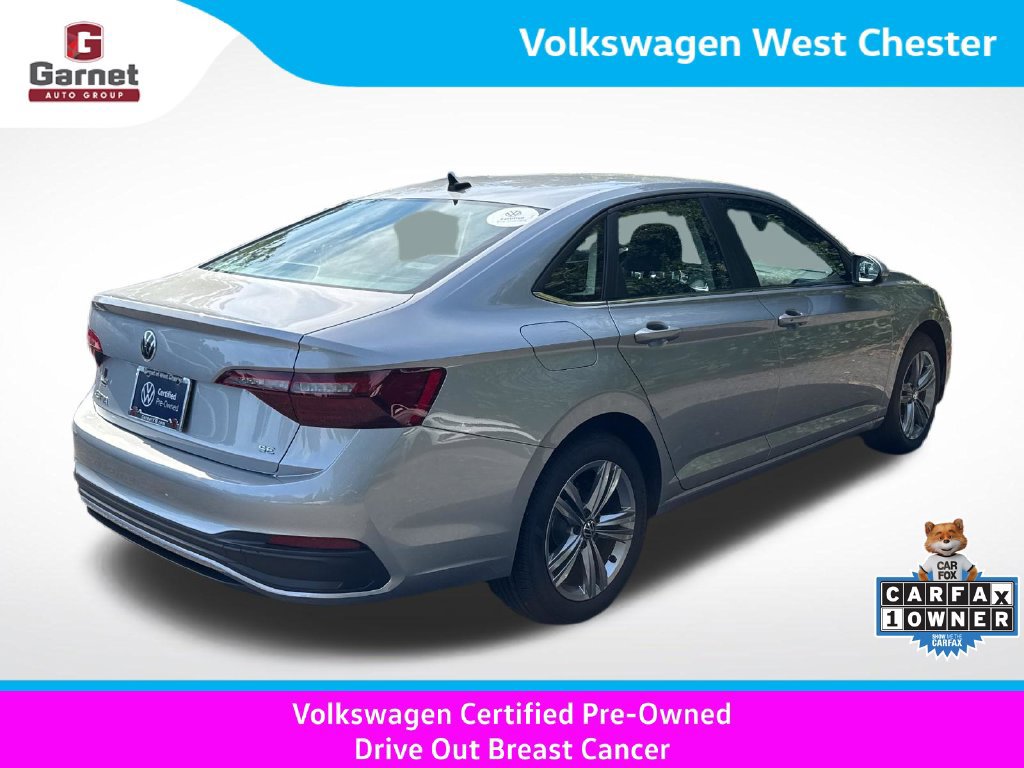 Certified 2023 Volkswagen Jetta SE FWD image 5