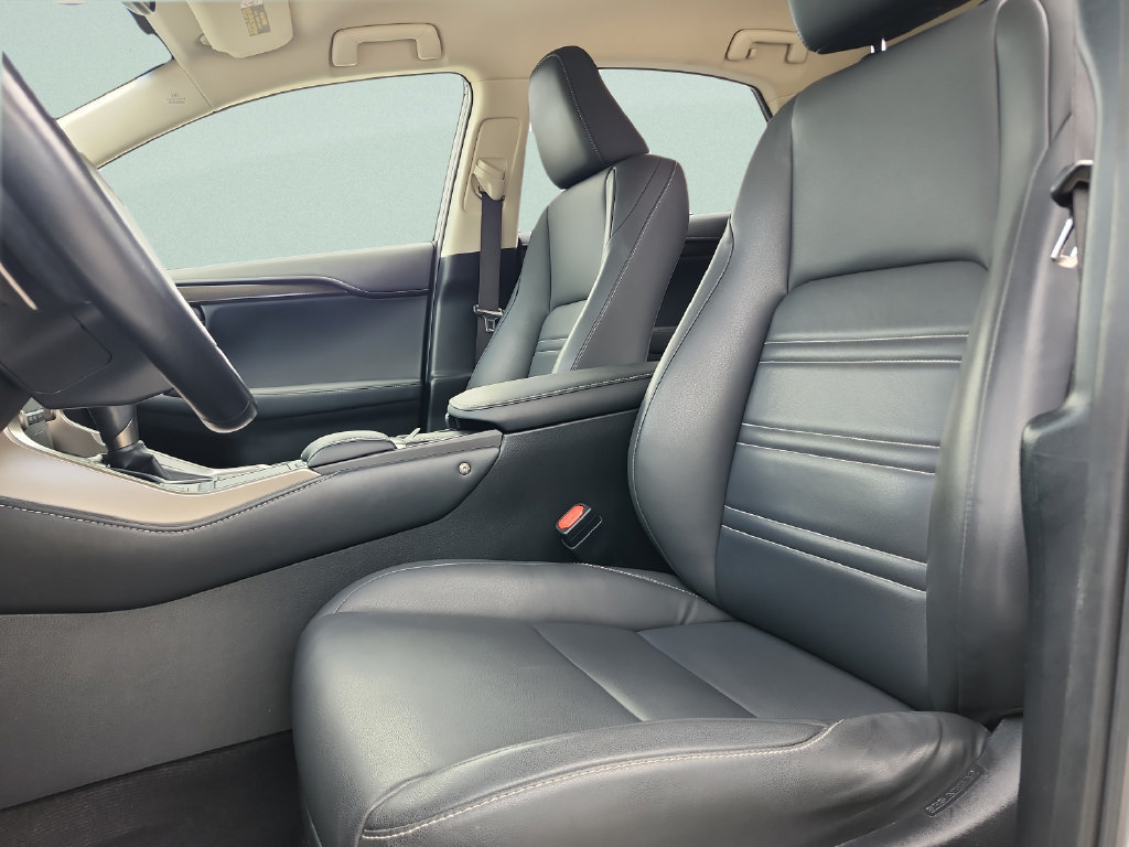 Used 2018 Lexus NX 300 FWD w/ Accessory Package image 21