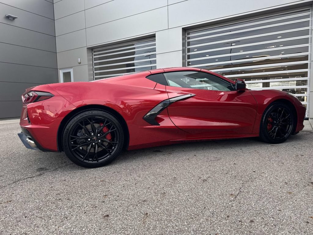 Used 2025 Chevrolet Corvette Stingray Premium Cpe w/ 3LT RWD image 6
