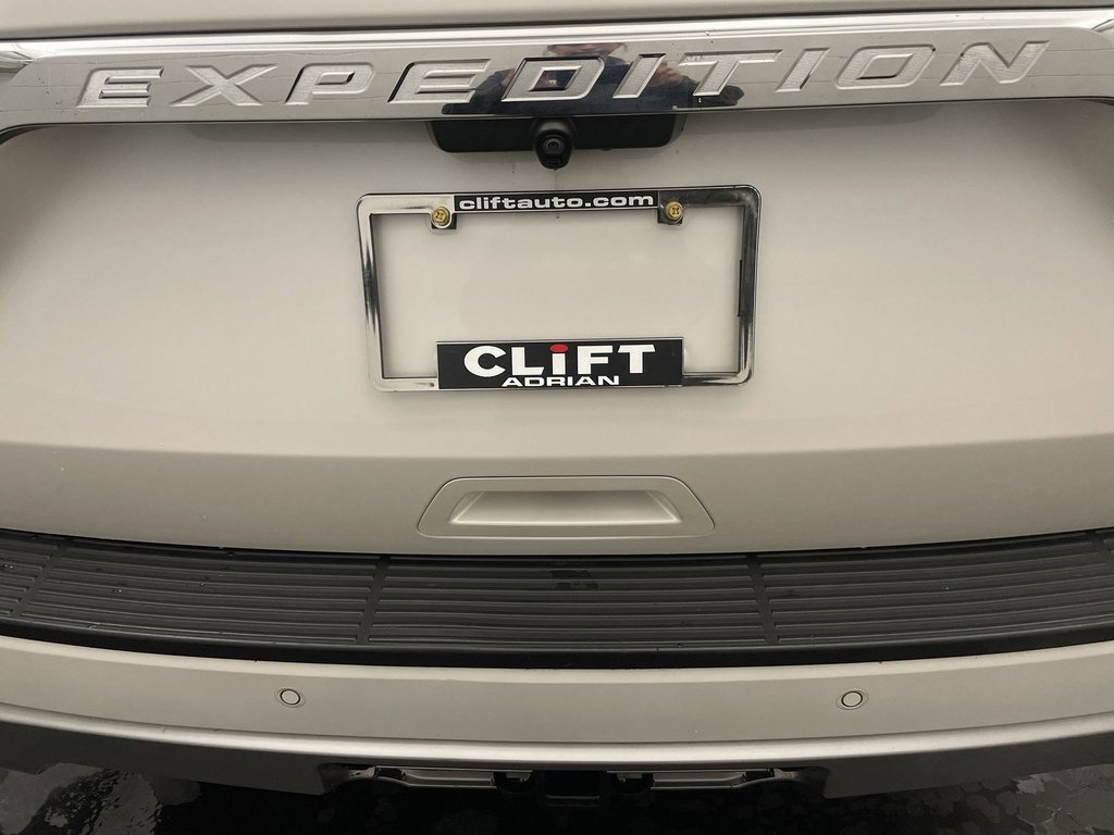 Used 2018 Ford Expedition Max XLT w/ Equipment Group 201A image 23