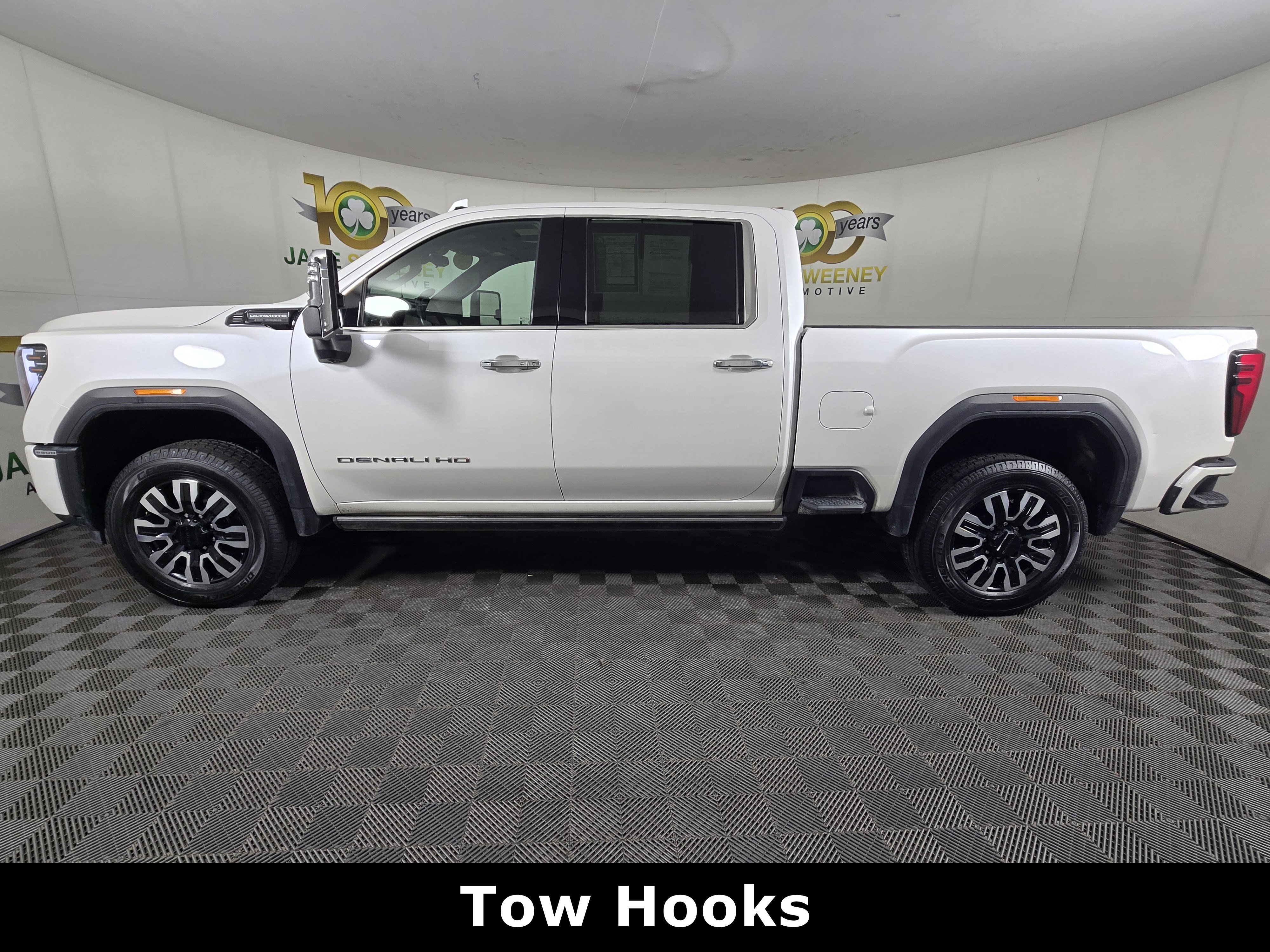 Certified 2024 GMC Sierra 2500 Denali Ultimate AWD/4WD image 4