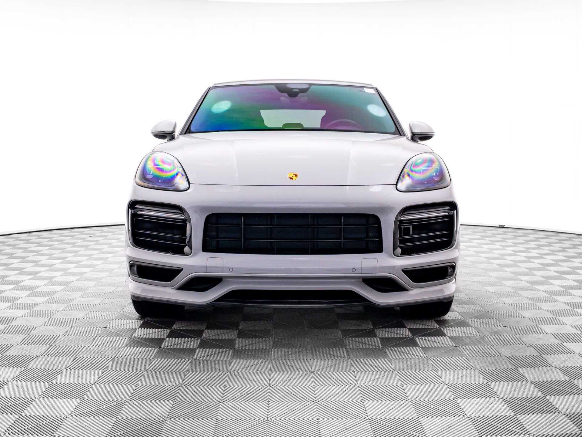 Used 2022 Porsche Cayenne GTS AWD/4WD image 9