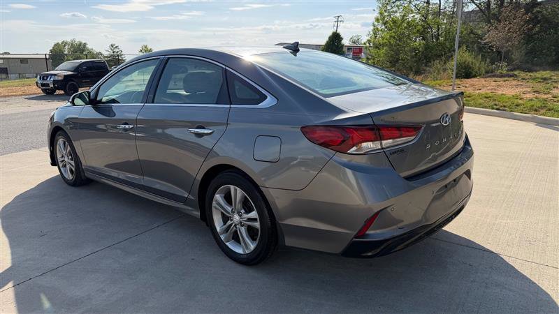 Used 2018 Hyundai Sonata Limited w/ Limited Ultimate Package 03 FWD image 3