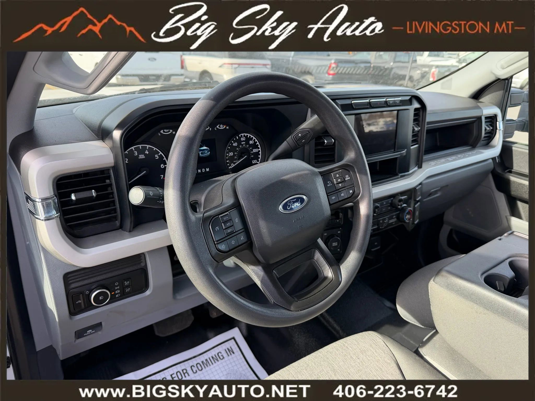 Used 2024 Ford F250 XL w/ XL Chrome Package image 13