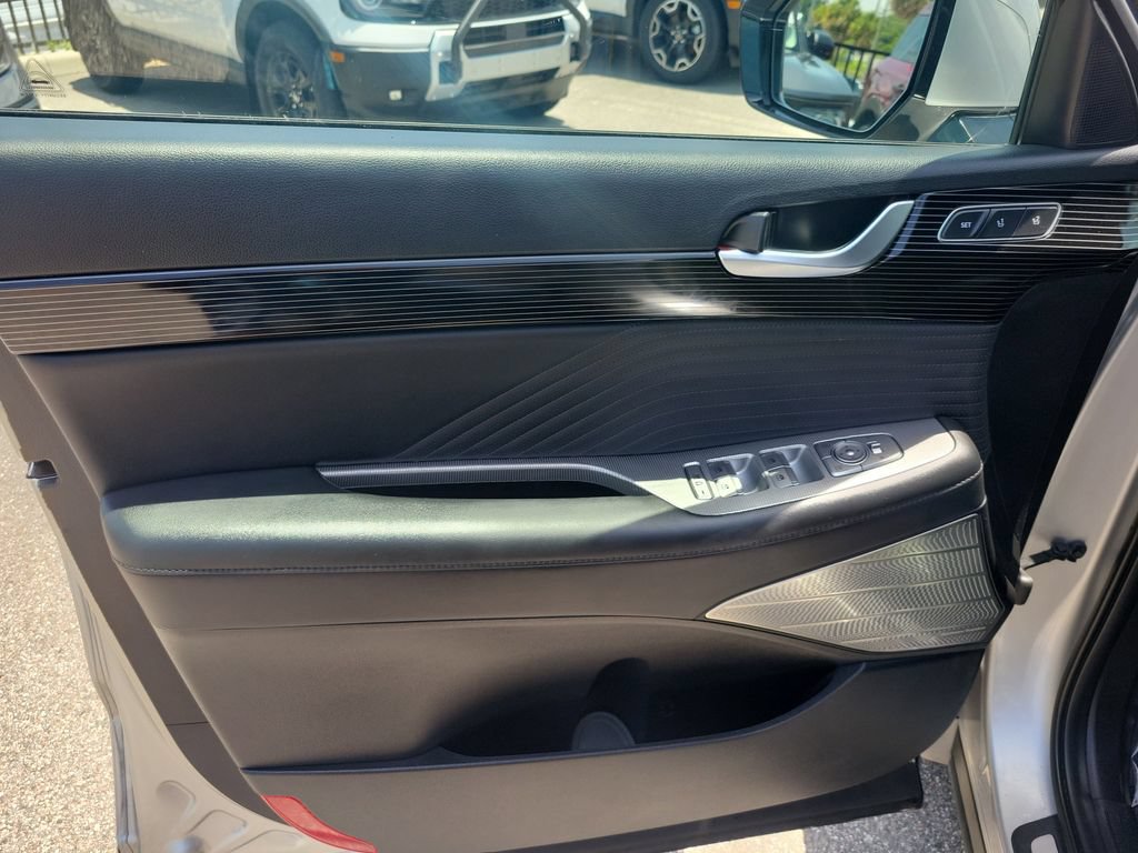 Used 2023 Hyundai Palisade Calligraphy FWD image 14