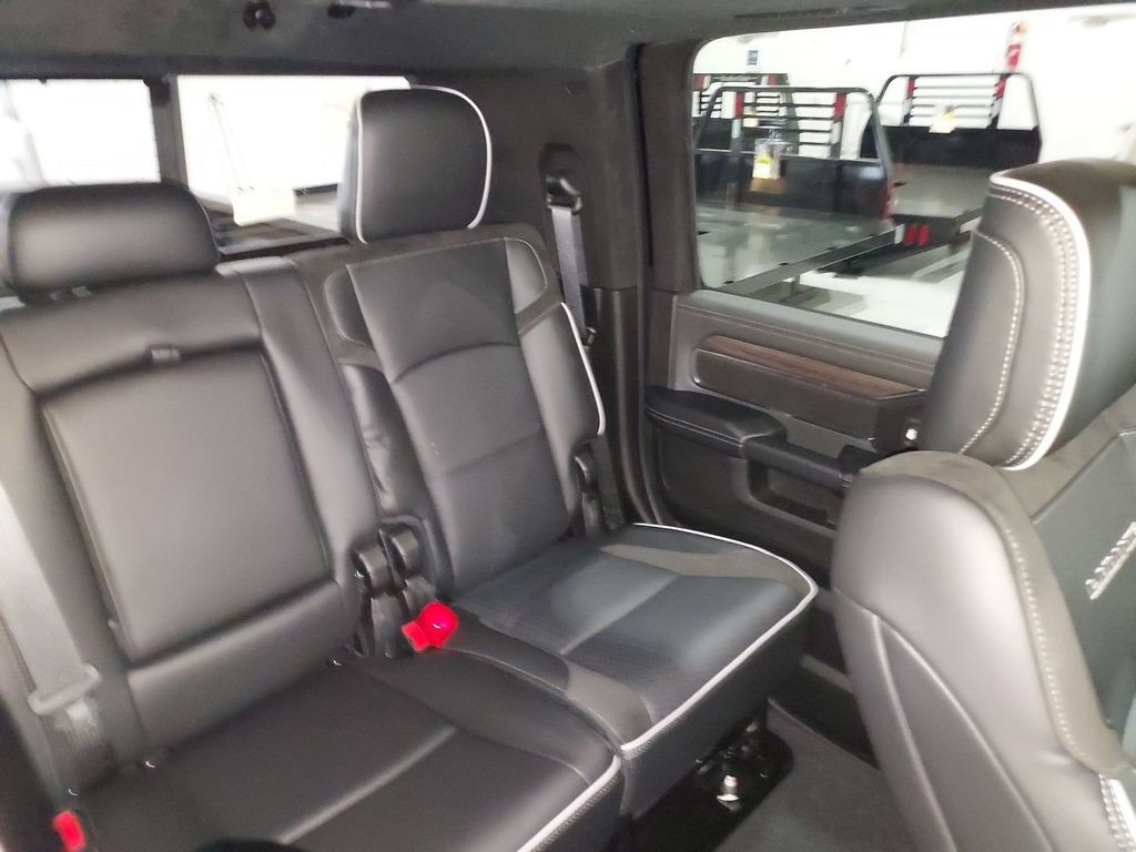 New 2026 RAM 3500 Laramie AWD/4WD image 14