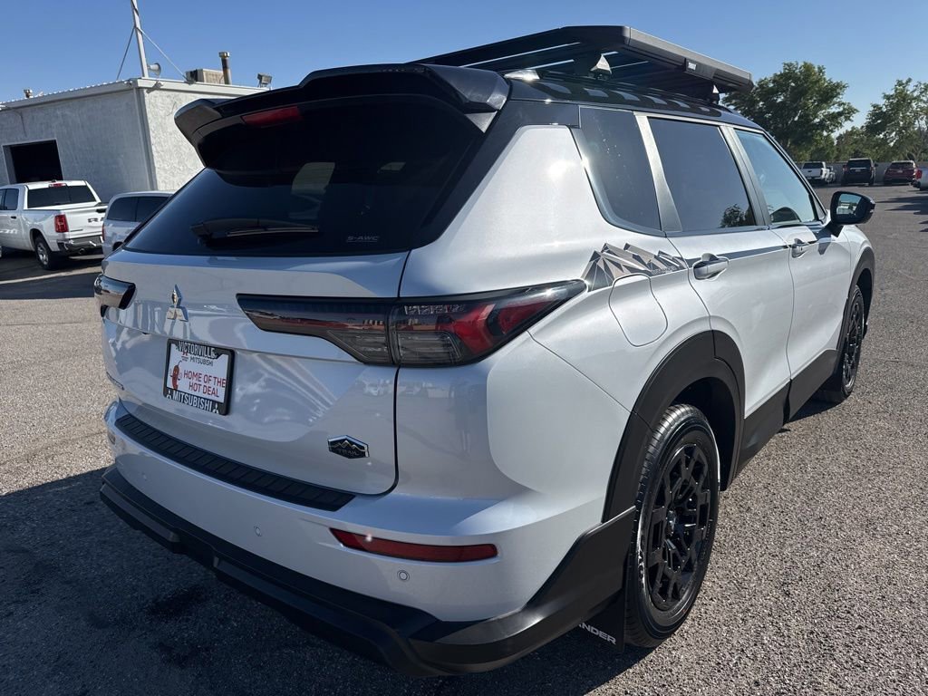 New 2026 Mitsubishi Outlander AWD image 5