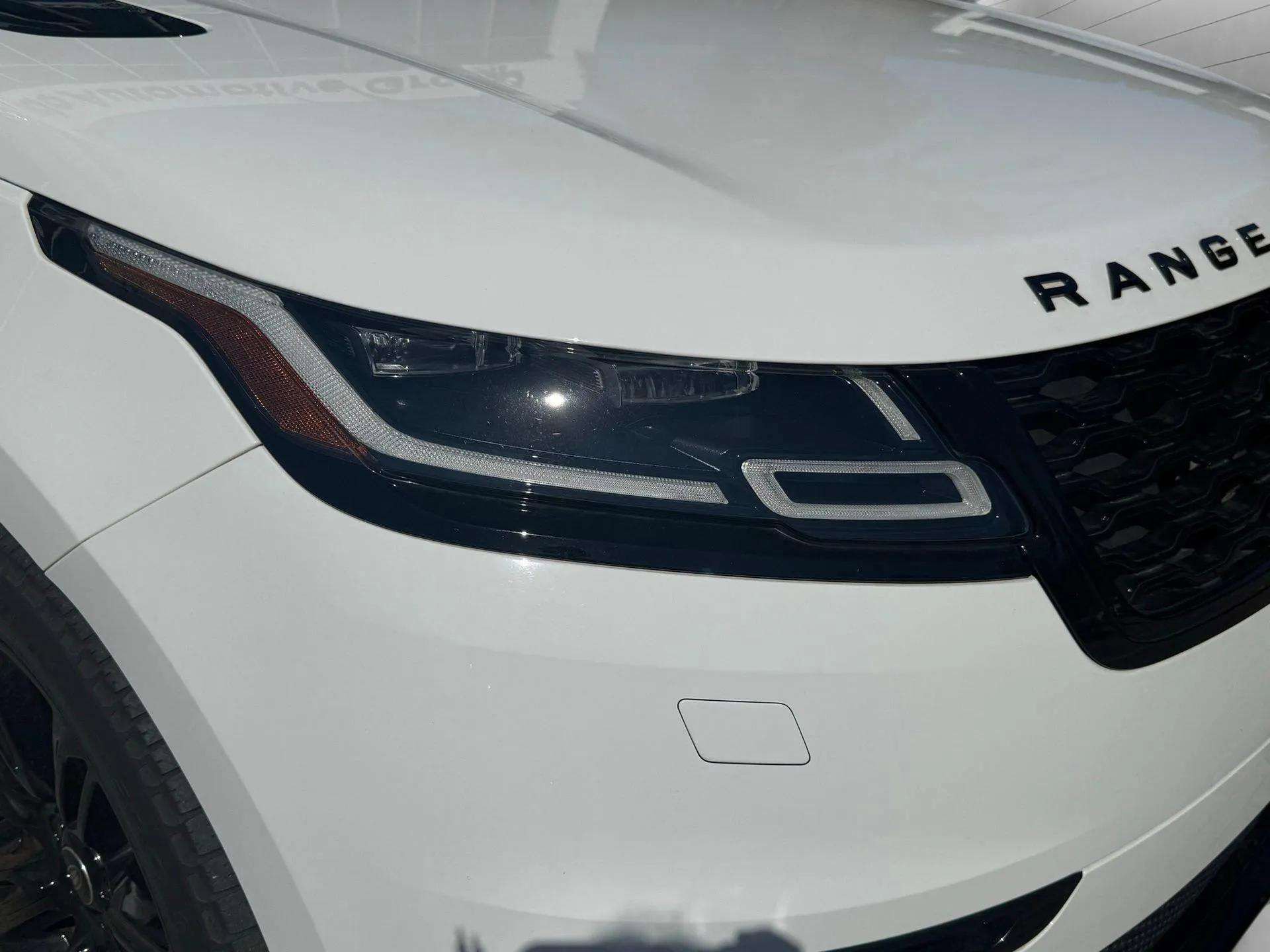 Used 2023 Land Rover Range Rover Velar R-Dynamic S image 15