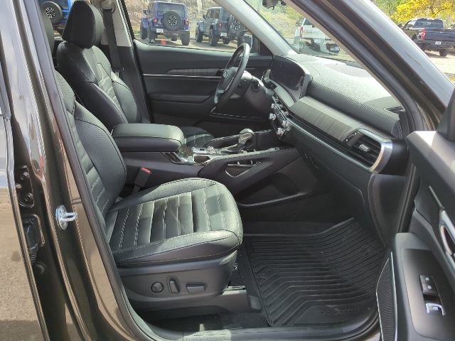 Used 2024 Kia Telluride SX Prestige w/ Towing Package AWD/4WD image 19