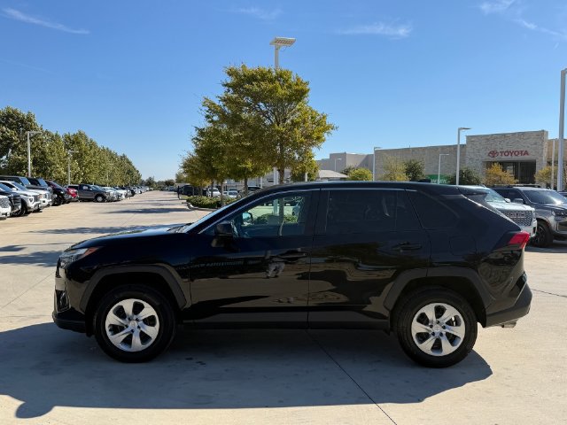 Used 2023 Toyota RAV4 LE AWD/4WD image 8