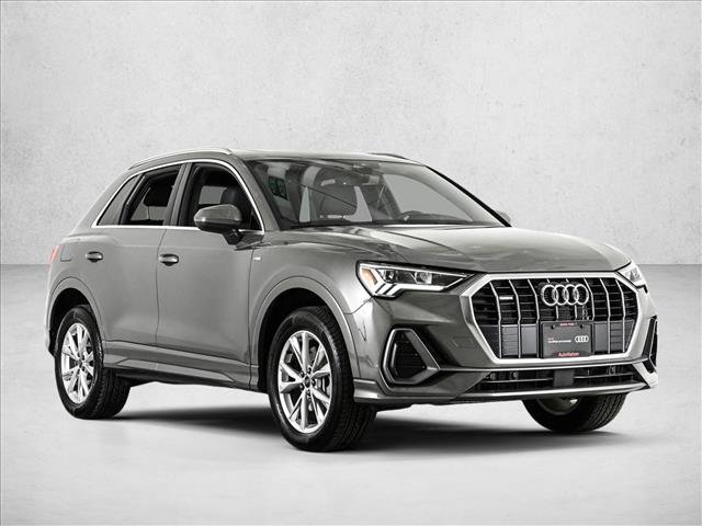 Certified 2025 Audi Q3 2.0T Premium w/ Convenience Package image 3