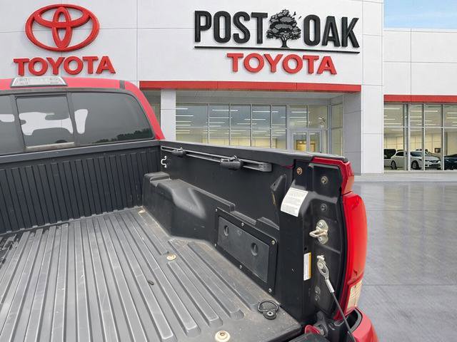 Used 2018 Toyota Tacoma SR w/ SR Convenience Package image 16