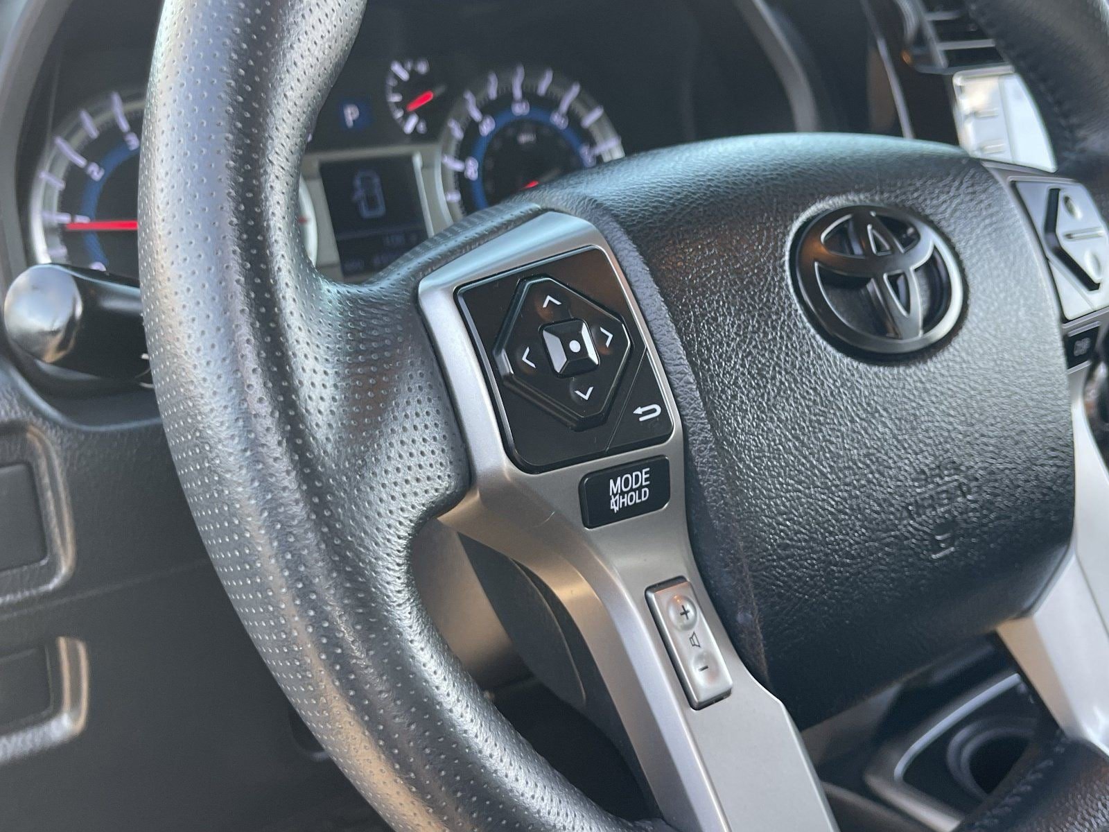 Used 2016 Toyota 4Runner SR5 RWD image 25