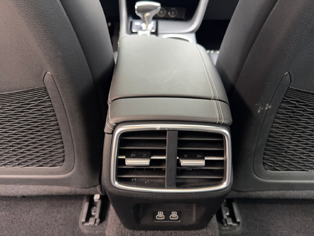 Used 2026 Genesis G70 2.5T RWD image 73
