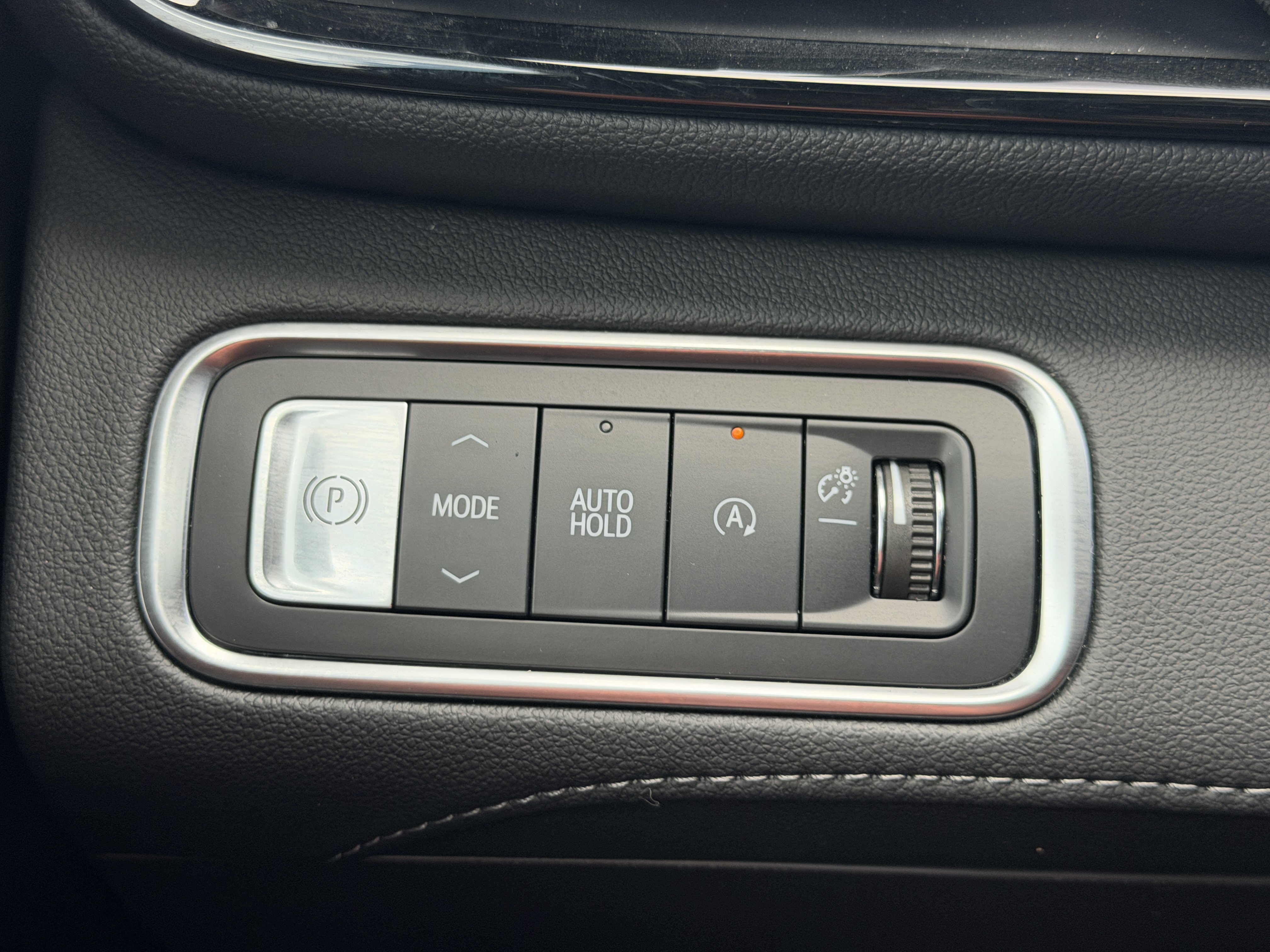 Used 2025 Buick Enclave Preferred FWD image 26