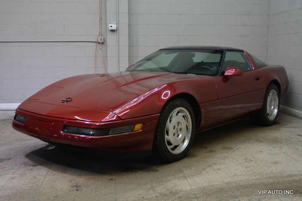 Used 1994 Chevrolet Corvette Coupe image 2