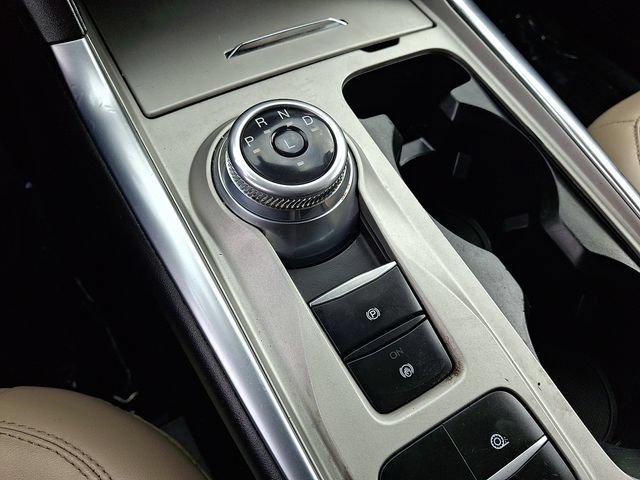Used 2023 Ford Explorer XLT w/ Equipment Group 202A RWD image 15