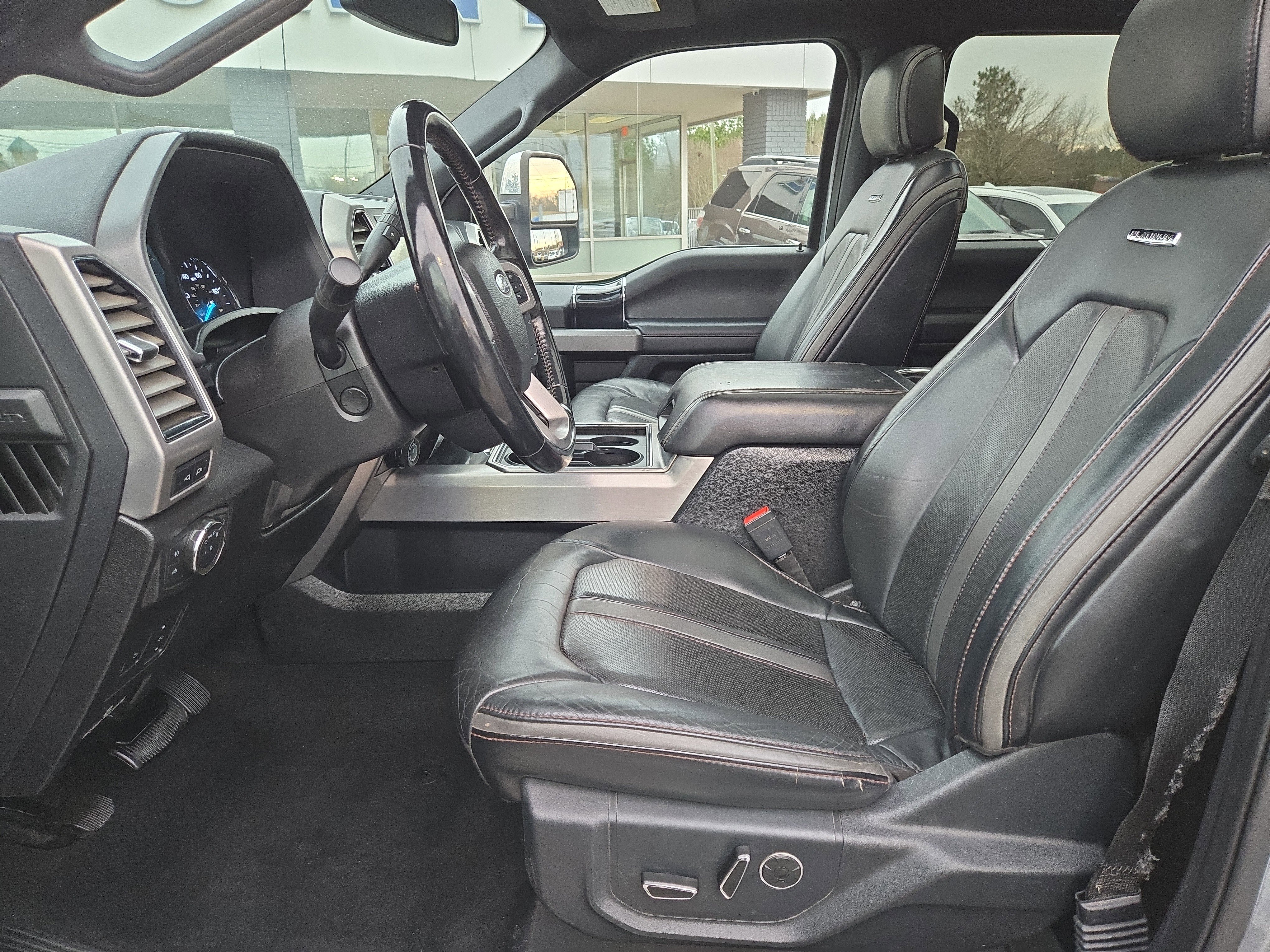 Used 2020 Ford F250 Platinum w/ FX4 Off-Road Package image 22