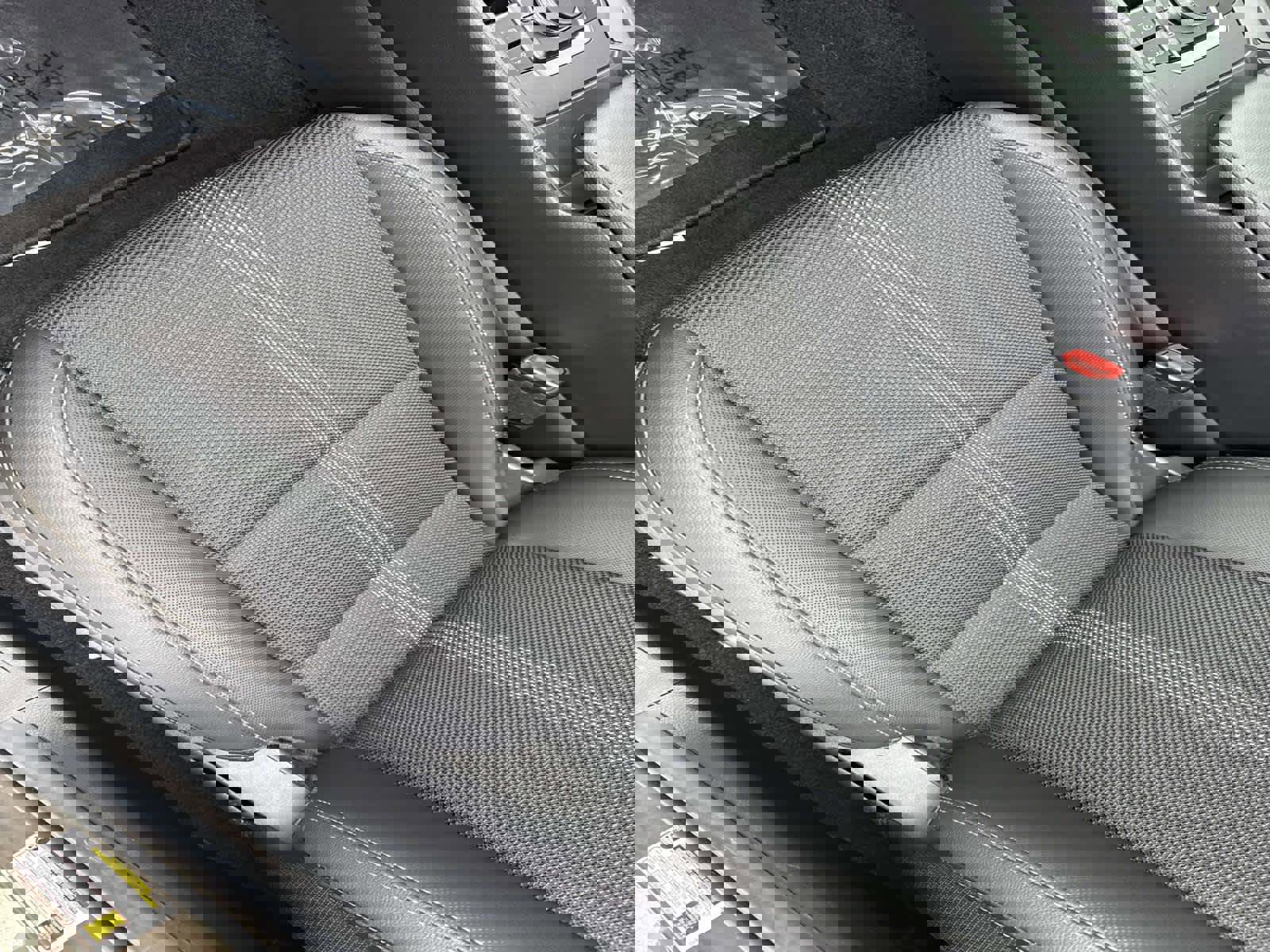 Certified 2025 MAZDA CX-50 AWD 2.5 S w/ Premium Package image 20