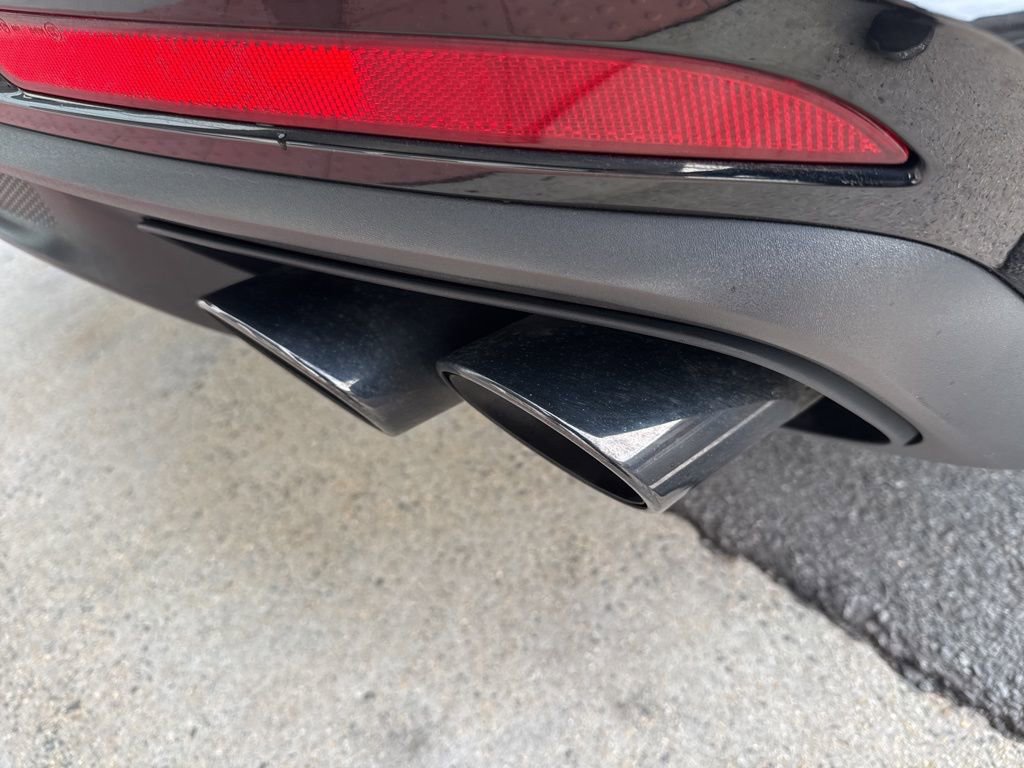 Used 2022 Porsche Panamera 4 Platinum Edition image 10