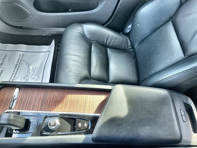 Used 2024 Volvo S60 B5 Plus image 25