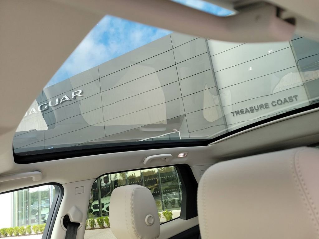 New 2025 Land Rover Discovery Sport S AWD/4WD image 12