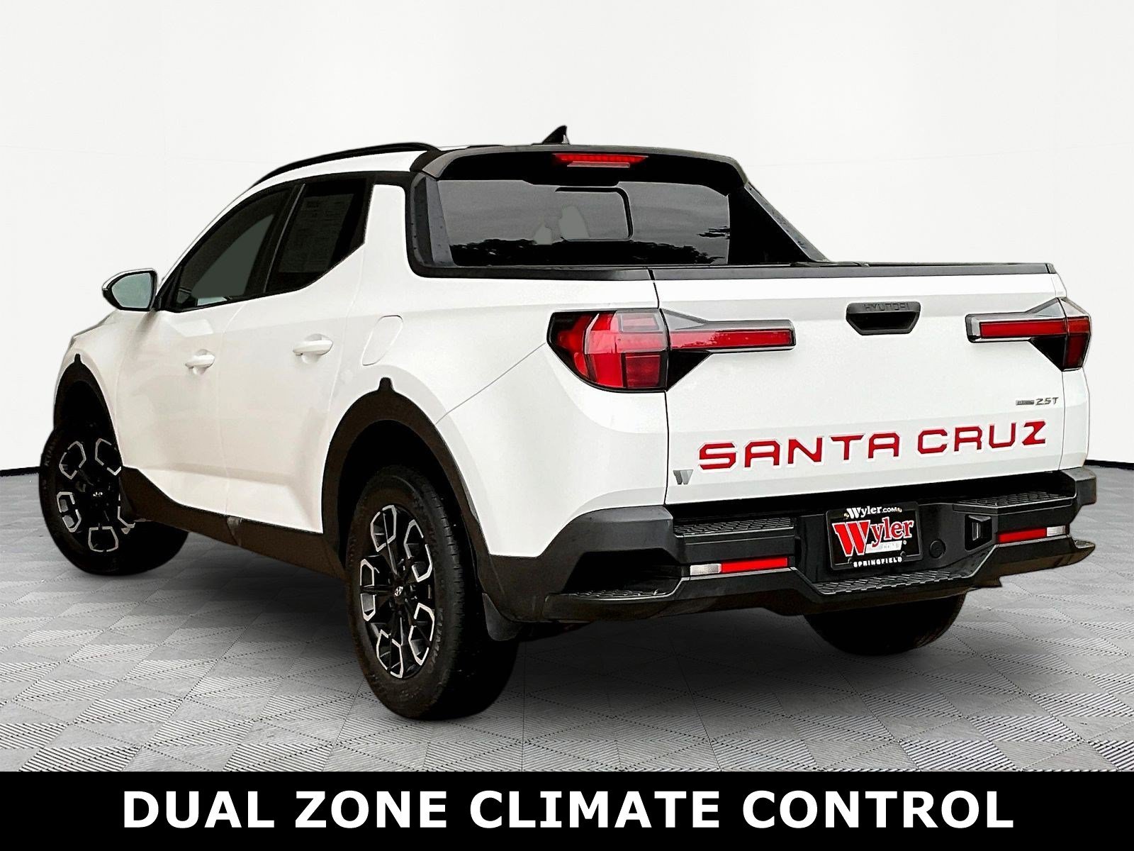 Used 2022 Hyundai Santa Cruz SEL Premium AWD/4WD image 4
