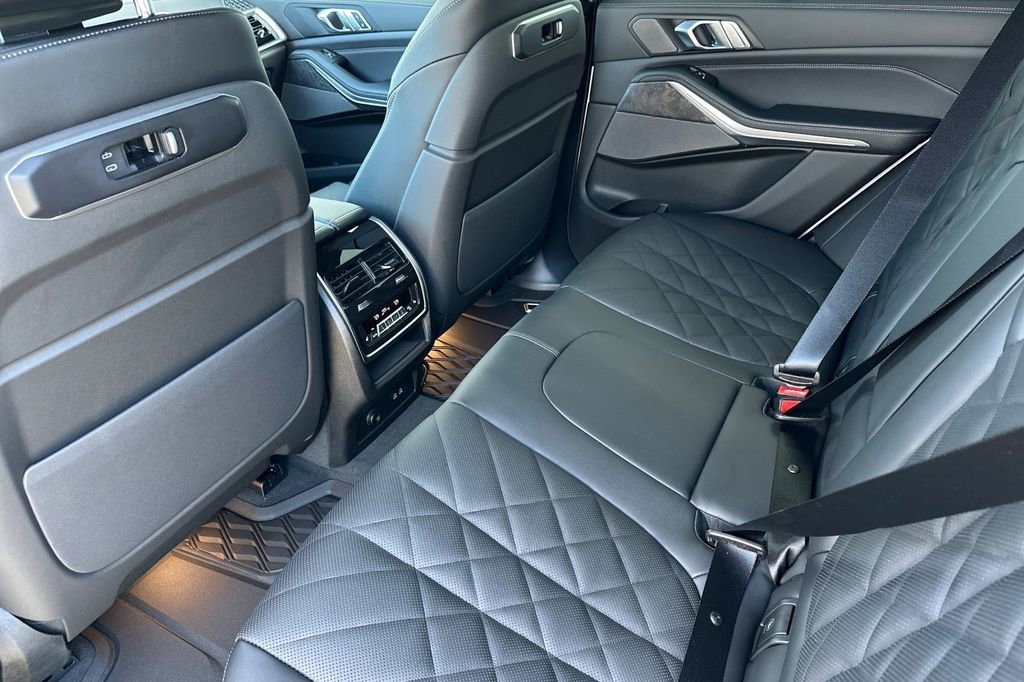 New 2026 BMW X5 sDrive40i w/ Climate Comfort Package image 12