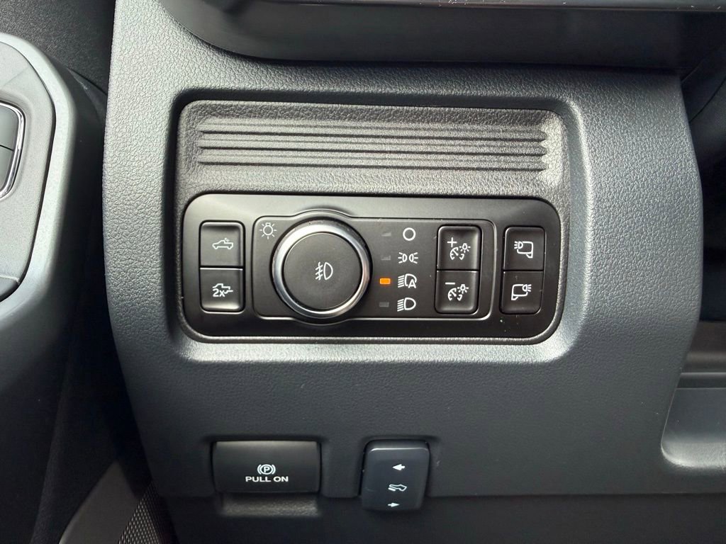 New 2026 Ford F350 Lariat image 13