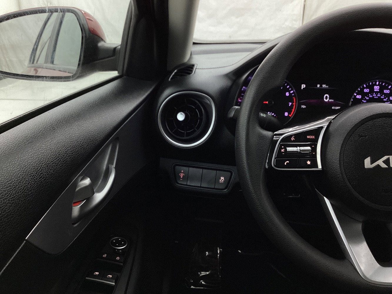 Used 2022 Kia Forte LXS image 32