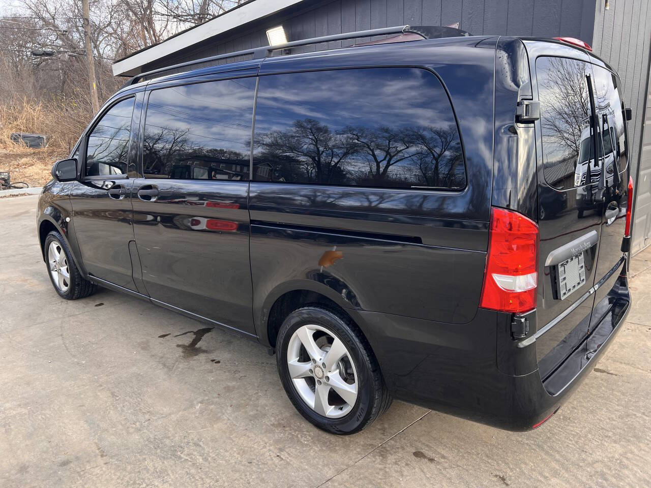 Used 2018 Mercedes-Benz Metris Passenger image 6