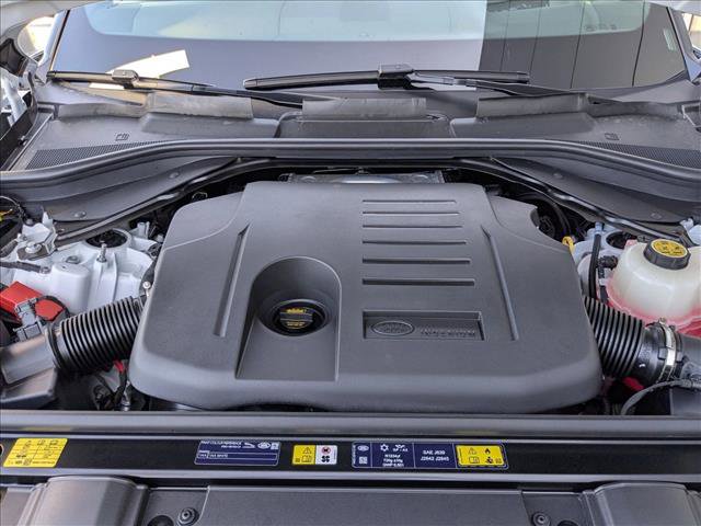 New 2026 Land Rover Range Rover SE image 18