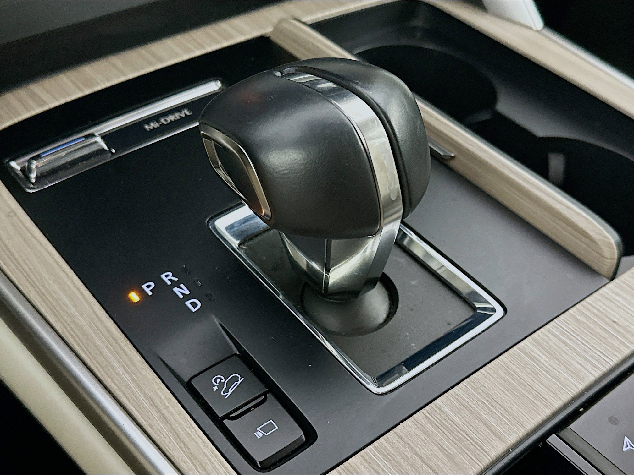 Used 2025 MAZDA CX-90 3.3 Turbo w/ Premium Plus Pkg image 25