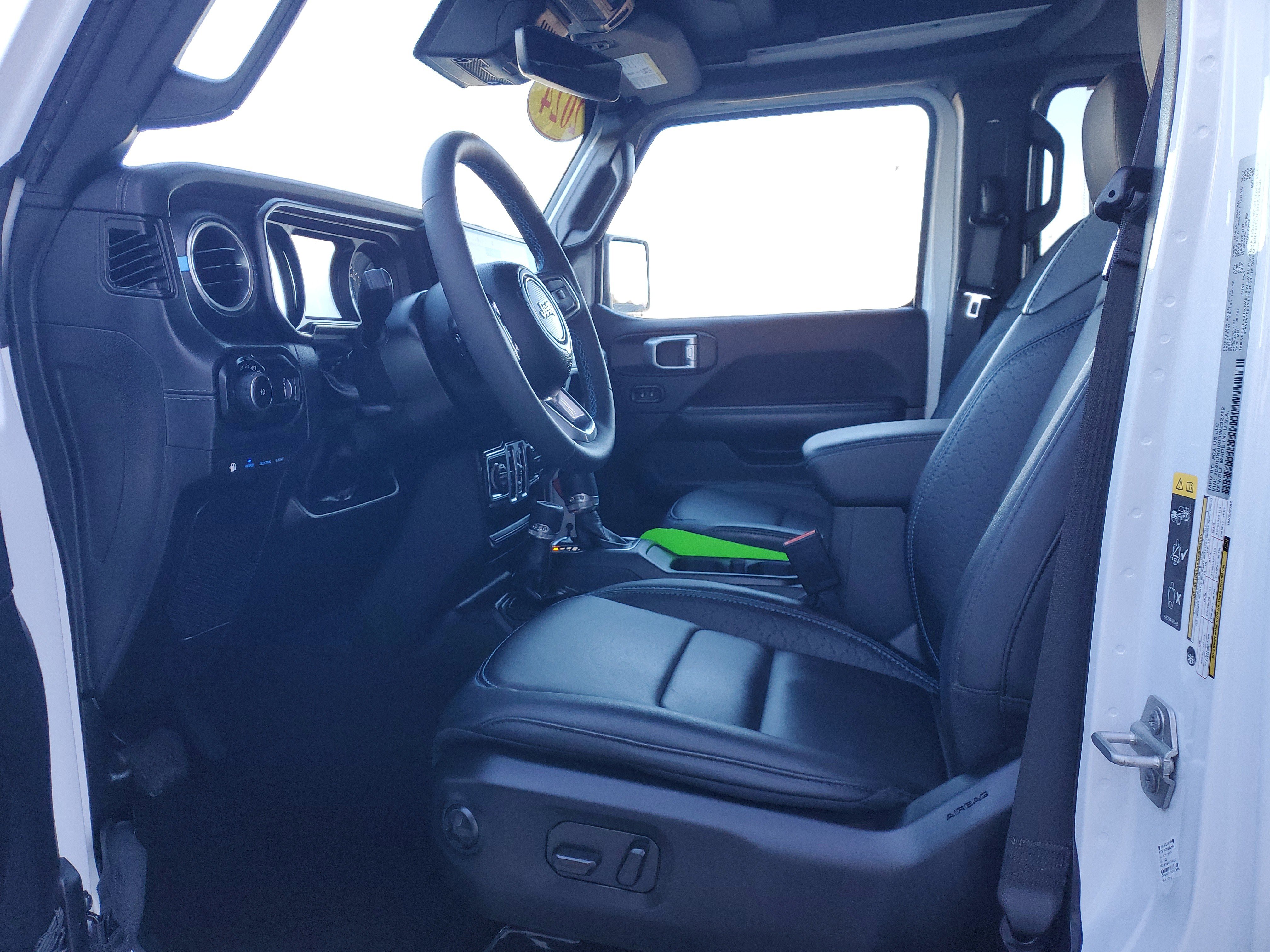 Used 2024 Jeep Wrangler High Altitude image 8