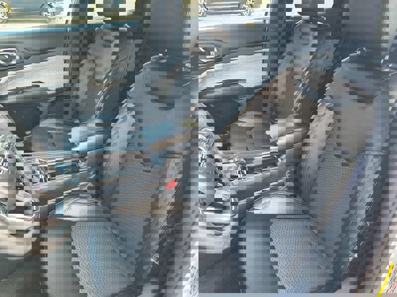 Used 2024 Jeep Compass Latitude image 12