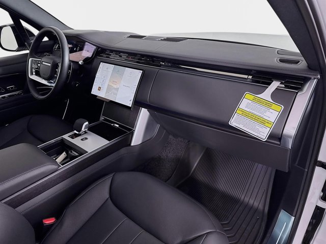 New 2026 Land Rover Range Rover SE image 31