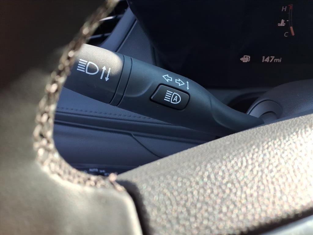 Used 2025 Buick Encore GX Sport Touring w/ Comfort Package image 18