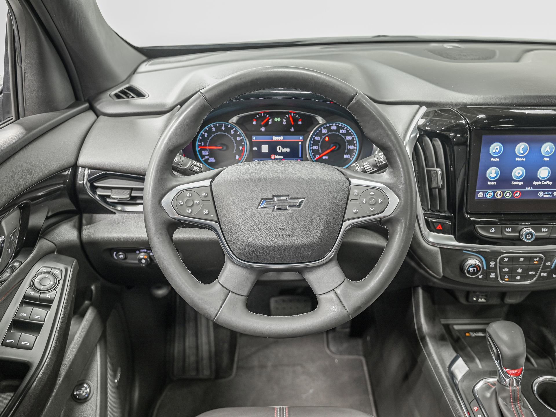 Used 2023 Chevrolet Traverse RS image 18